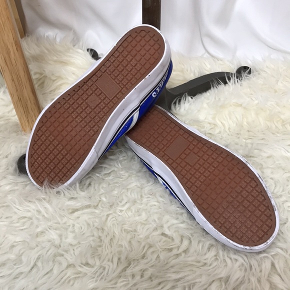 Custom U OF A SHOES - Picture 5 of 5